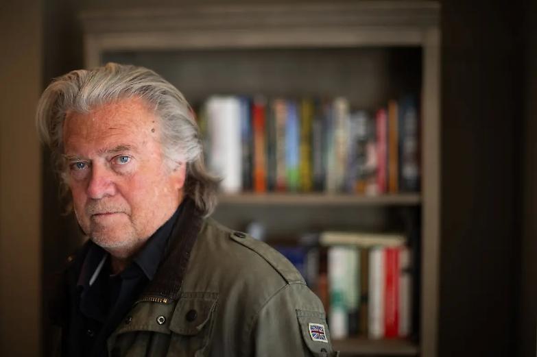 L&rsquo;anatema di Bannon: &laquo;Papa Leone XIV &egrave; la peggior scelta per i trumpiani...&raquo;