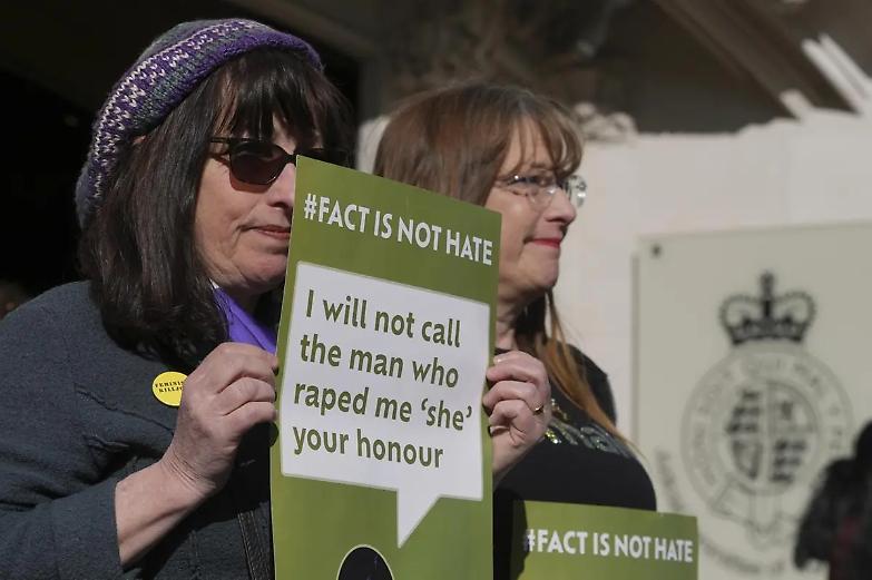 Gender e diritti, le questioni politiche e sociali non si &ldquo;curano&rdquo; con le sentenze