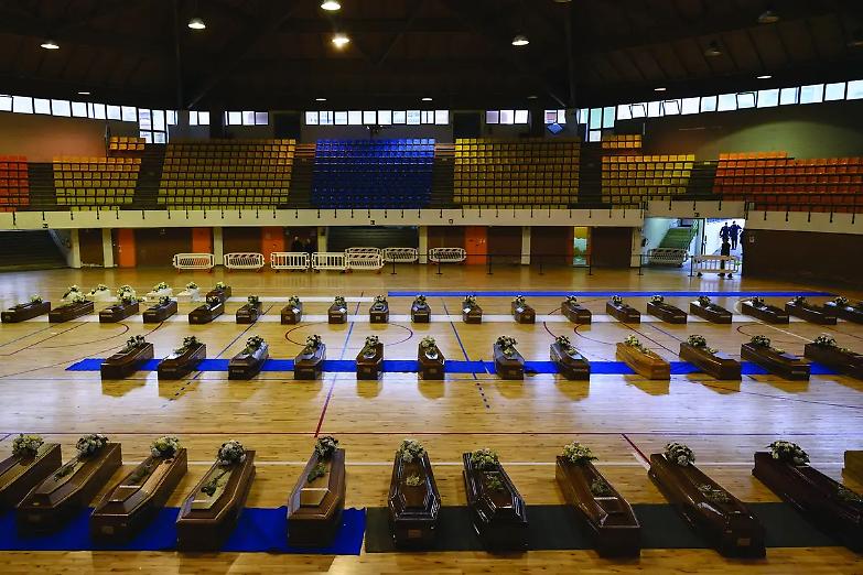 Strage di Cutro, la Regione Calabria scopre che gli imputati non sono scafisti e ritira la costituzione di parte civile