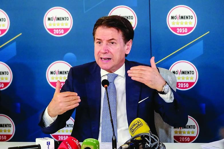 &ldquo;Volevo essere un puro&rdquo;. Cade il tetto ai mandati, cos&igrave; le icone grilline si preparano al ritorno nei palazzi del potere