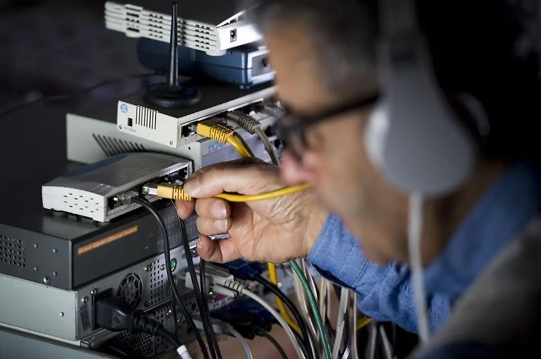 Cassazione: la difesa ha diritto ai file di log dei trojan usati nelle intercettazioni