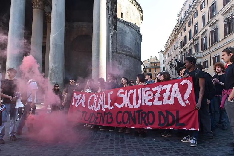 Il decreto sicurezza rischia lo stop alla Consulta? Fa nulla, sono norme usa e getta&hellip;