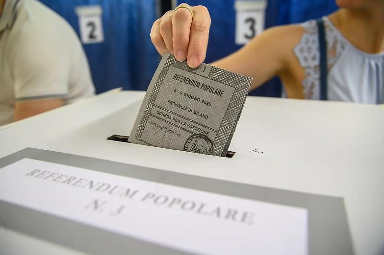 Referendum, il quorum non c&rsquo;&egrave;: il campo largo fa flop