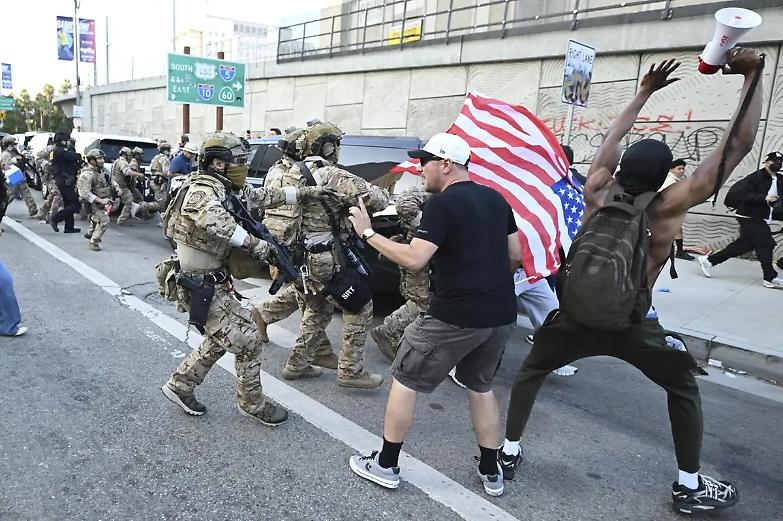 Corte d&rsquo;appello ribalta la decisione di Breyer: Trump mantiene il controllo sulla Guardia Nazionale a Los Angeles