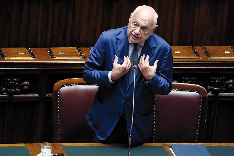 Nordio rivendica la sua riforma in Aula. Il Pd invoca la &laquo;resistenza&raquo;
