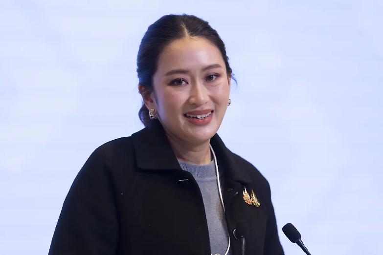 Thailandia, la Corte costituzionale sospende la premier Shinawatra: polemiche per la telefonata con Hun Sen