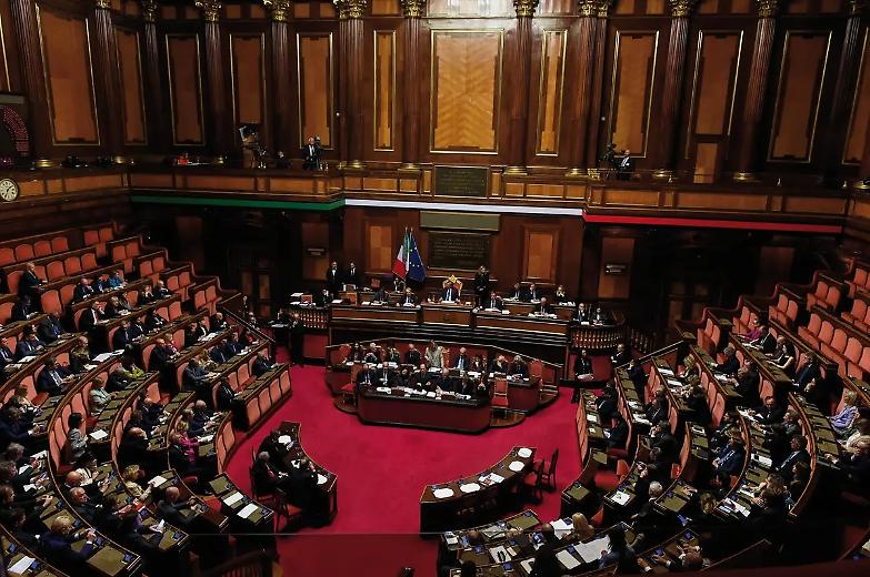 Idea Lega-FdI: una norma anti sette e santoni (con pene altissime)