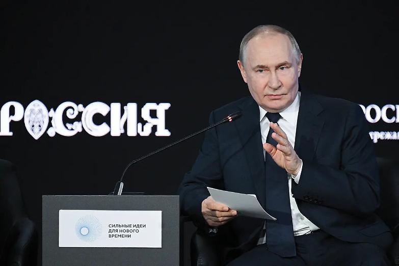Putin come Trump, all&rsquo;attacco di Yale: &laquo;Sono antirussi e li boicottiamo&raquo;