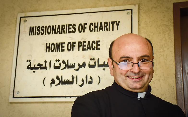 Romanelli, il parroco italo-argentino che d&agrave; voce ai cattolici di Gaza