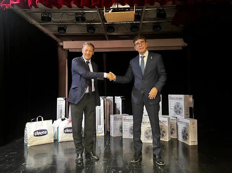 L&rsquo;avvocatura entra a Rebibbia: in dono cento ventilatori e giocattoli per i bimbi