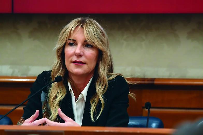 &laquo;Chi &egrave; indagato non si deve dimettere. Il M5S? Dobbiamo restare uniti... &raquo;