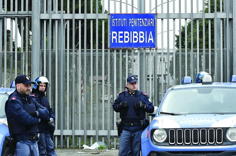 Veronica e l&rsquo;inferno delle carceri: quando la dignit&agrave; si perde dietro le sbarre