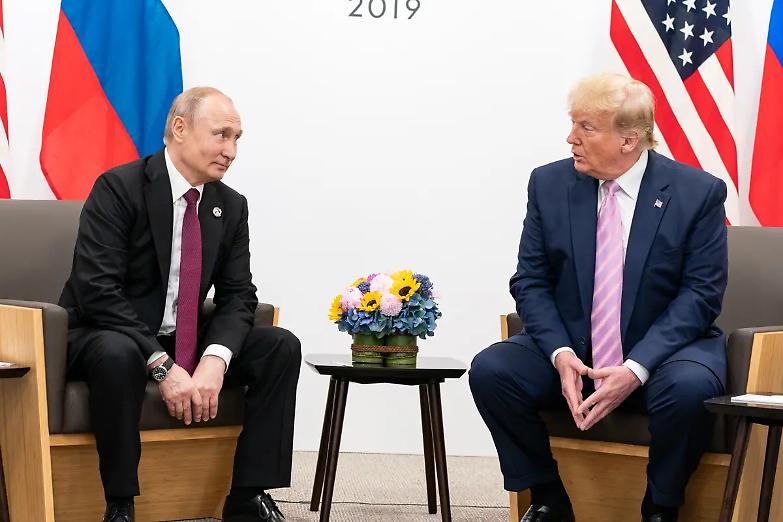 Putin e Trump si incontrano in Alaska: il summit dedicato alla crisi ucraina inizier&agrave; alle 21:30 ora italiana