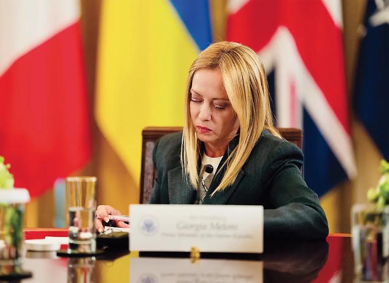 Giorgia Meloni, la statista ha ancora un problema: il (suo) popolo no-vax