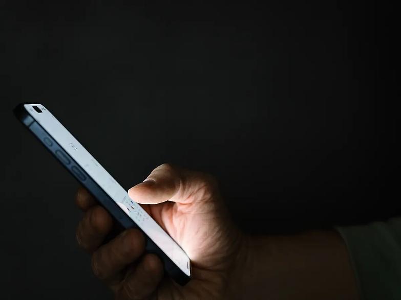 A quei &ldquo;machi&rdquo; travolti dall&rsquo;emancipazione basta una paginetta social!