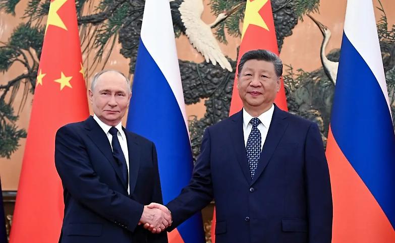 Putin a Pechino con Xi e Kim: tra alleanze strategiche e scontro con l&rsquo;Occidente sul futuro dell&rsquo;Ucraina