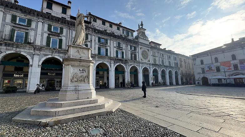 Piazza della Loggia, il giudice Span&ograve;: &laquo;Lesa la mia onorabilit&agrave;, mi astengo&raquo;