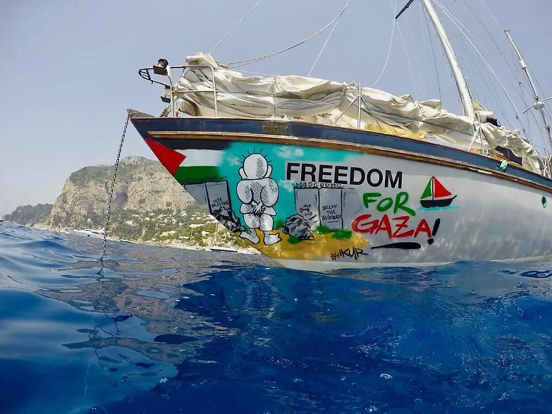 Attacco alla Global Sumud Flotilla: droni ed esplosioni al largo di Creta