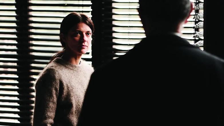 &ldquo;Elisa&rdquo;: lo sguardo freddo della cinepresa sull&rsquo;abisso dell&rsquo;animo umano