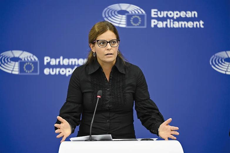 Salis salva per un voto: no del Parlamento Ue ai giustizieri ungheresi