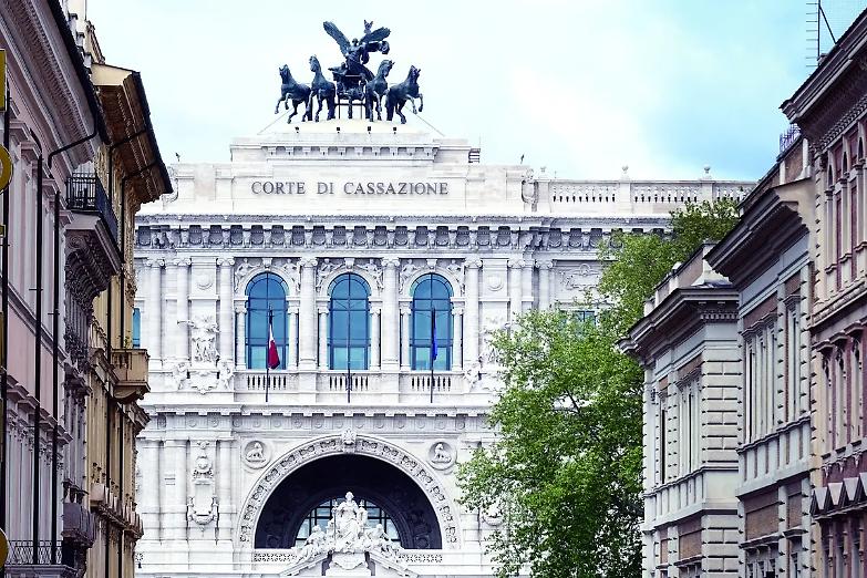 La perdita del feto &egrave; danno al rapporto parentale: la Cassazione rafforza la tutela dei genitori