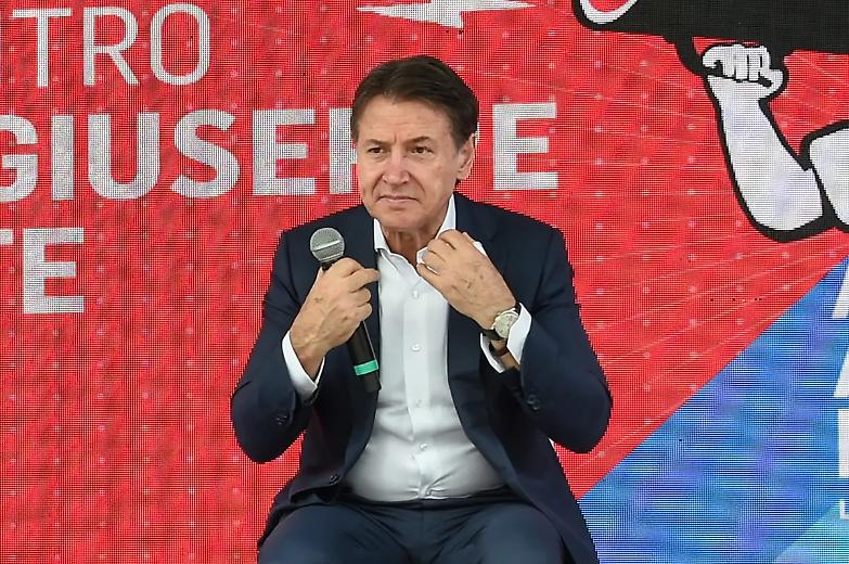 La &ldquo; scomparsa&rdquo; di Grillo (e del suo Movimento) e la nuova legge elettorale che c&rsquo;&egrave; ma non si vede