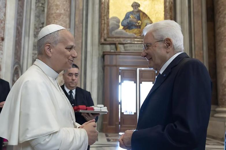 Leone XIV tra Vaticano e Quirinale: il Papa della pace in visita da Mattarella
