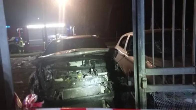 Ordigno esplode sotto l&rsquo;auto di Sigfrido Ranucci: distrutte due vetture, paura a Pomezia