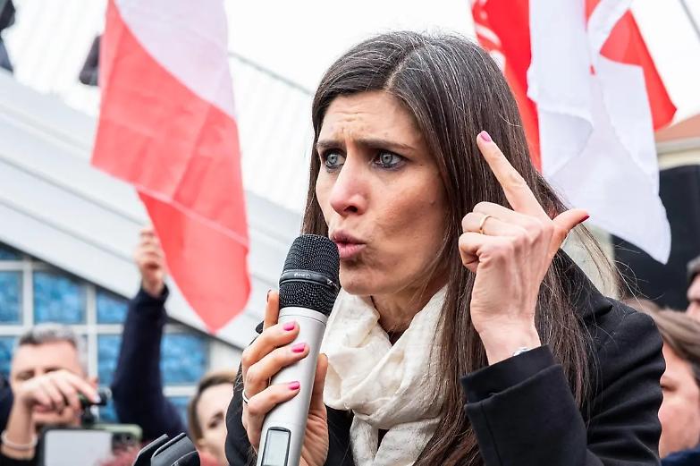Chiara Appendino si dimette da vicepresidente M5S