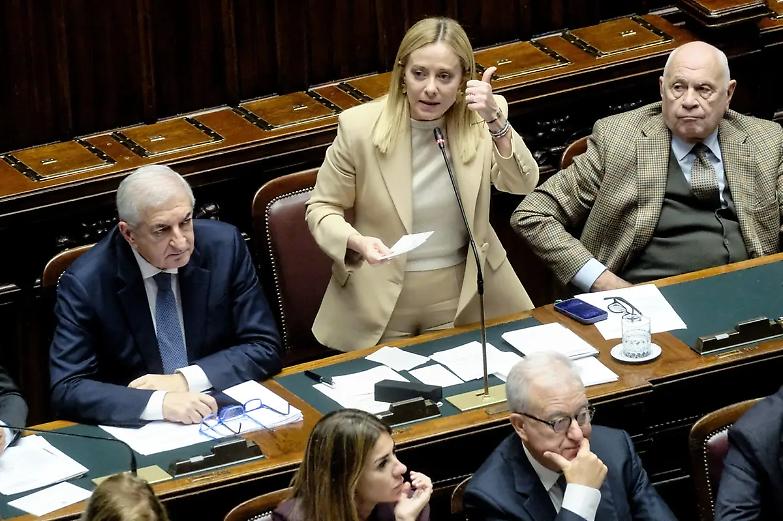 E Meloni torn&ograve; in Aula: &laquo;Palestina? Senza Hamas. Mai nostri soldati a Kiev&raquo;