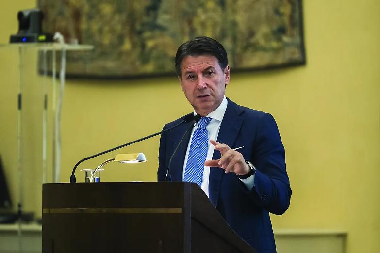 Conte si &egrave; concesso il bis e ora riapre a Schlein: Pd e 5S uniti sulla giustizia