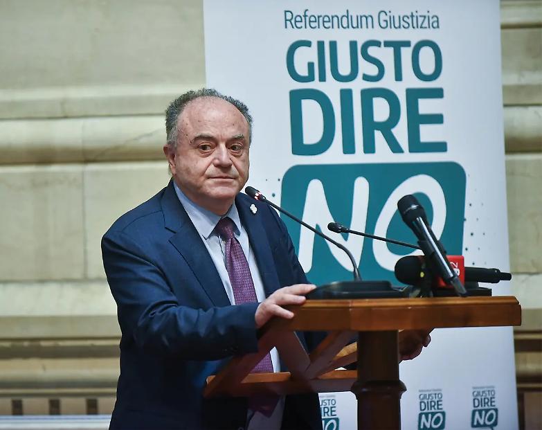 Non &egrave; vero che l&rsquo;Anm ha lasciato solo Gratteri: lo ha lasciato indisturbato