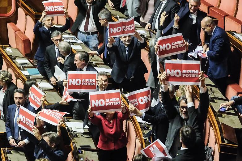 La favola del &ldquo;pm subalterno alla politica&rdquo; e le altre fake sulla riforma della giustizia