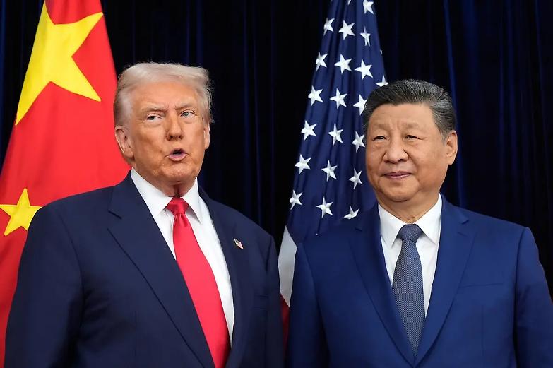 Trump incontra Xi e annuncia il taglio dei dazi alla Cina: &laquo;Ridotti dal 57 al 47%&raquo;