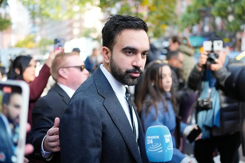 New York, il Comune revoca la difesa legale a Eric Adams nel caso molestie