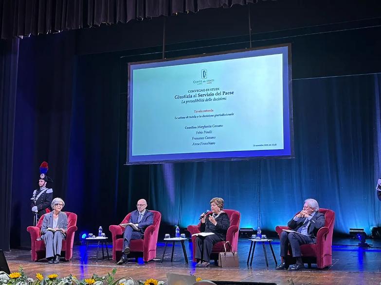 La prevedibilit&agrave; delle decisioni e la crisi moderna della legalit&agrave;