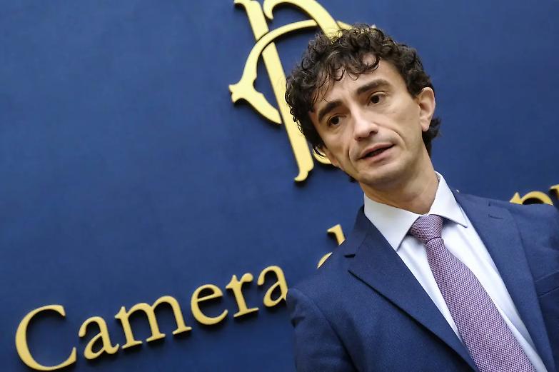 Bignami attacca il Colle: &laquo;Complotto anti-Meloni&raquo;. La replica: &laquo;Ridicolo...&raquo;