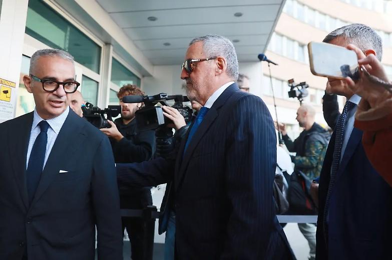 Garlasco, Brescia annulla i sequestri: dispositivi restituiti all&rsquo;ex pm Venditti