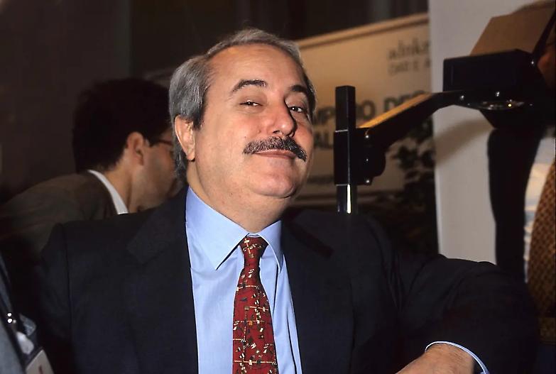 E Falcone disse a Palermo: &laquo;Il pm non pu&ograve; dirsi giudice, va regolato diversamente&raquo;