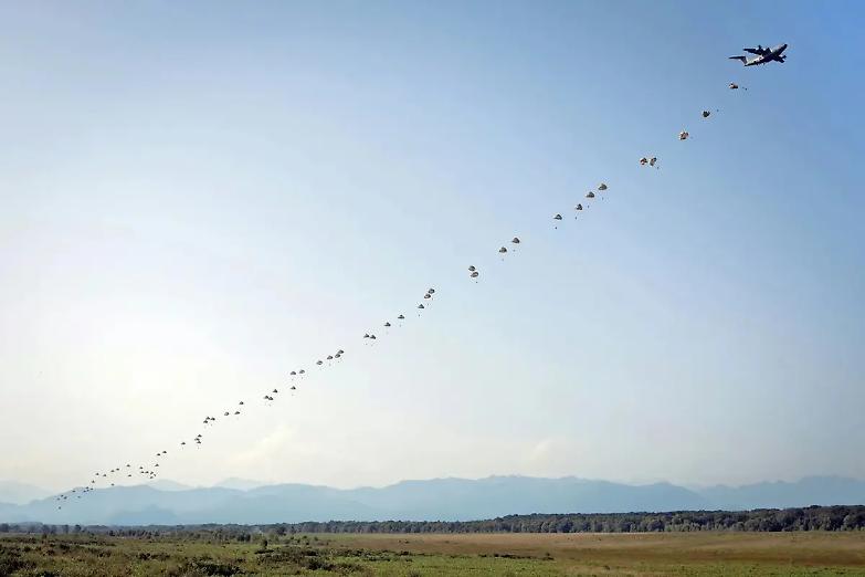Aereo con aiuti umanitari precipita in Sud Sudan: tre vittime