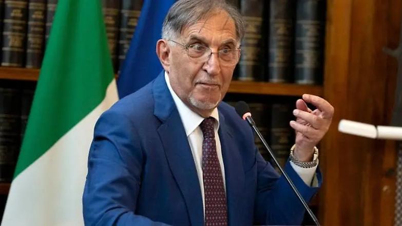 Carceri, La Russa: &laquo;Entro Natale serve decreto &ldquo;fine pena a casa&rdquo;&raquo;