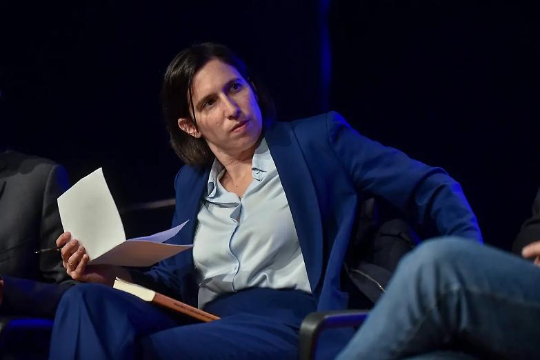 Rosso Montepulciano, la maggioranza dem: &laquo;Fiducia a Schlein&raquo;