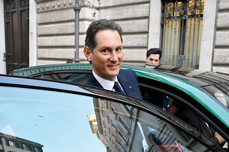 A cosa serv&igrave; l&rsquo;acquisto del gruppo Gedi? Forse a coprire (sui media) la &ldquo;fuga&rdquo; degli Elkann dall&rsquo;industria italiana